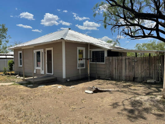 700 AVENUE B, BALLINGER, TX 76821, photo 2 of 12