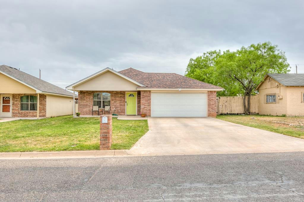 2305 LINDELL AVE, SAN ANGELO, TX 76901, photo 1 of 30